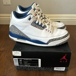Nike 2011 Air Jordan 3 Retro Size 11.5 True Blue Cement 136064-104